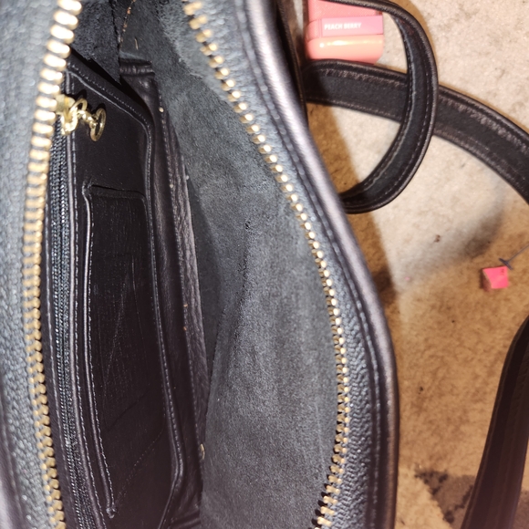 Coach Black Leather Shoulder Bag with Gold Accents - Picture 3 of 9
